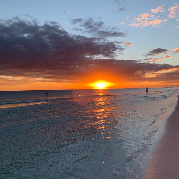 Meet your Posher ❤️ - Picture 7 of 7